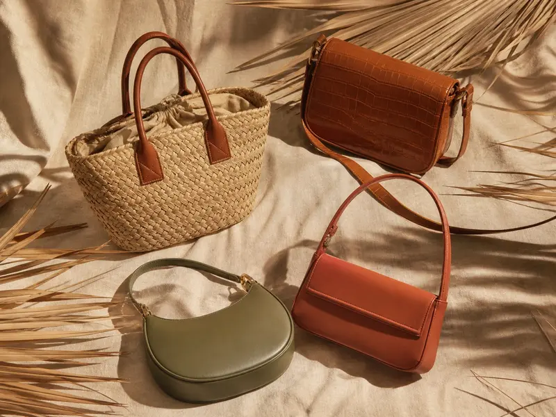 Tendencias 2026: bolsos Misako en rafia, símil cocodrilo y colores tierra